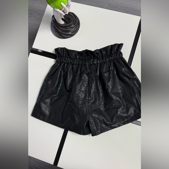 New Vanilla Star Black High Waist Faux Leather Shorts - Picture 3 of 8